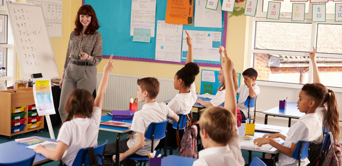 Hear-and-learn-schoolroom-landing-page